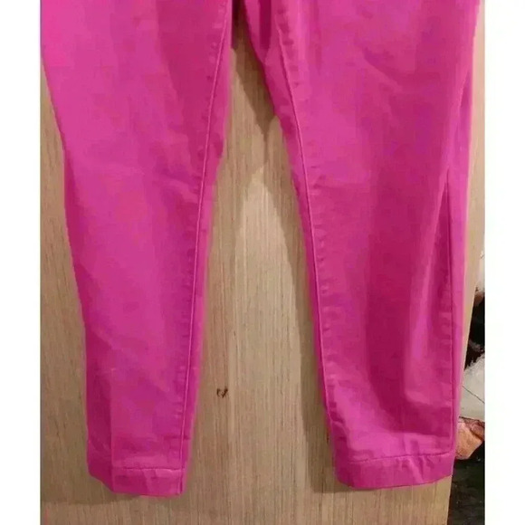 Signature Studio (16) Pink Ultimate Stretch With Style Mid-rise Tapered Leg - Picture 2 of 10